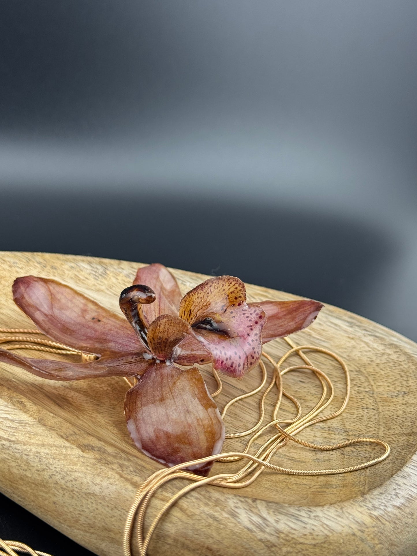 Echte Orchideenkette silberfarben, Position der Blüte ist verstellbar #605