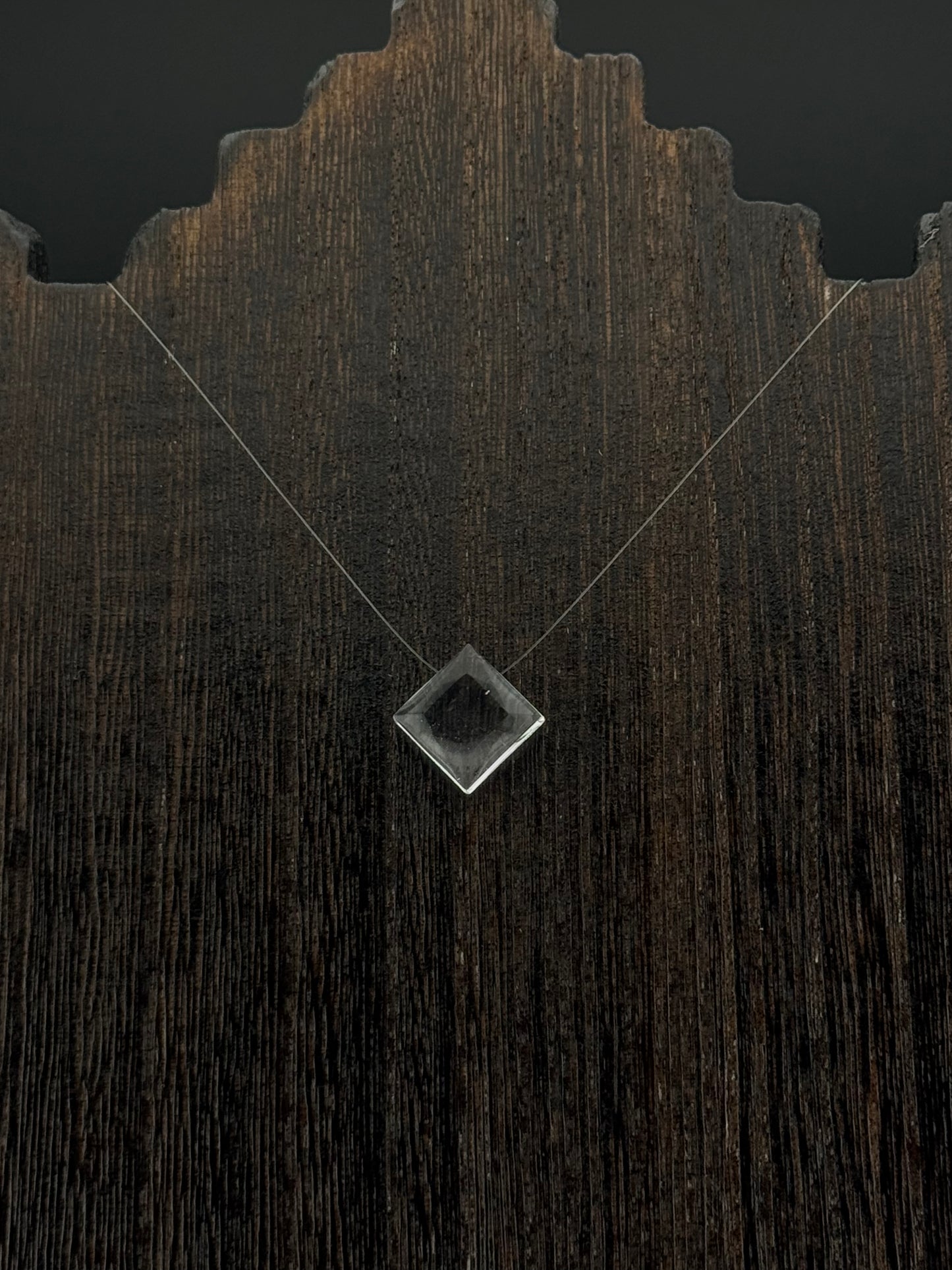 Schlichte Eleganz – Resin-Anhänger nach Wahl #611